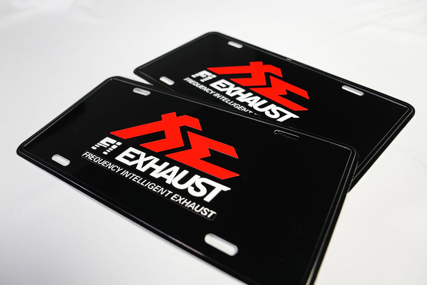 Fi EXHAUST 美國車牌(1PCS)
