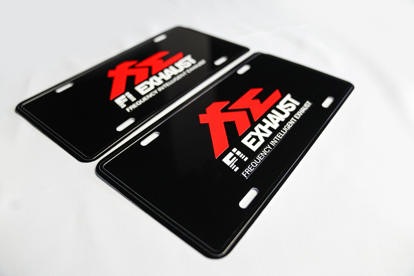 Fi EXHAUST 美國車牌(1PCS)