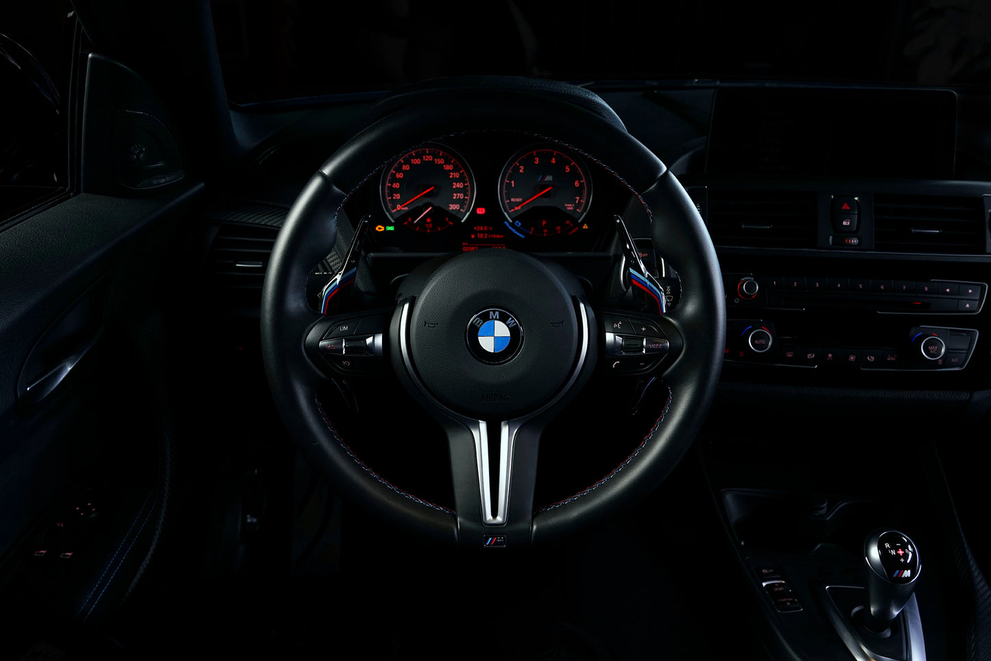 BMW M系列鍛造碳 亮光經典M三色