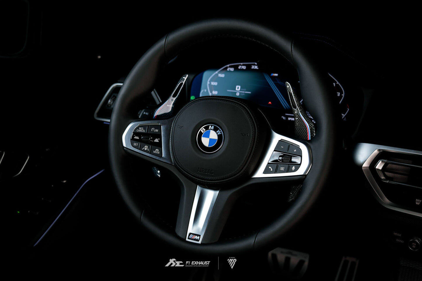 BMW G系列 1K格紋碳纖維 經典M三色線